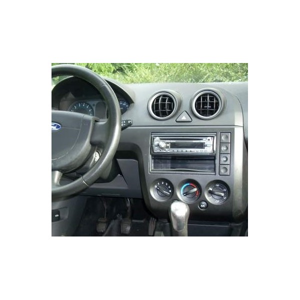 FACADE AUTORADIO FORD FIESTA 2002-2005 - EQUIPE AVEC L AUTORADIO EN 3  PARTIES - autoprestige autoradio